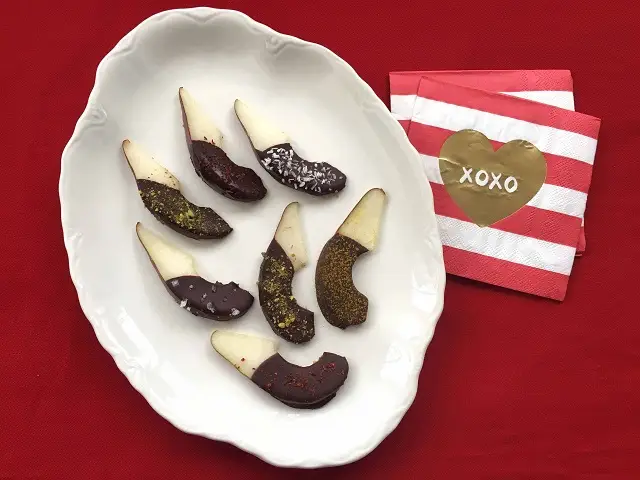 Dark chocolate dipped pears 